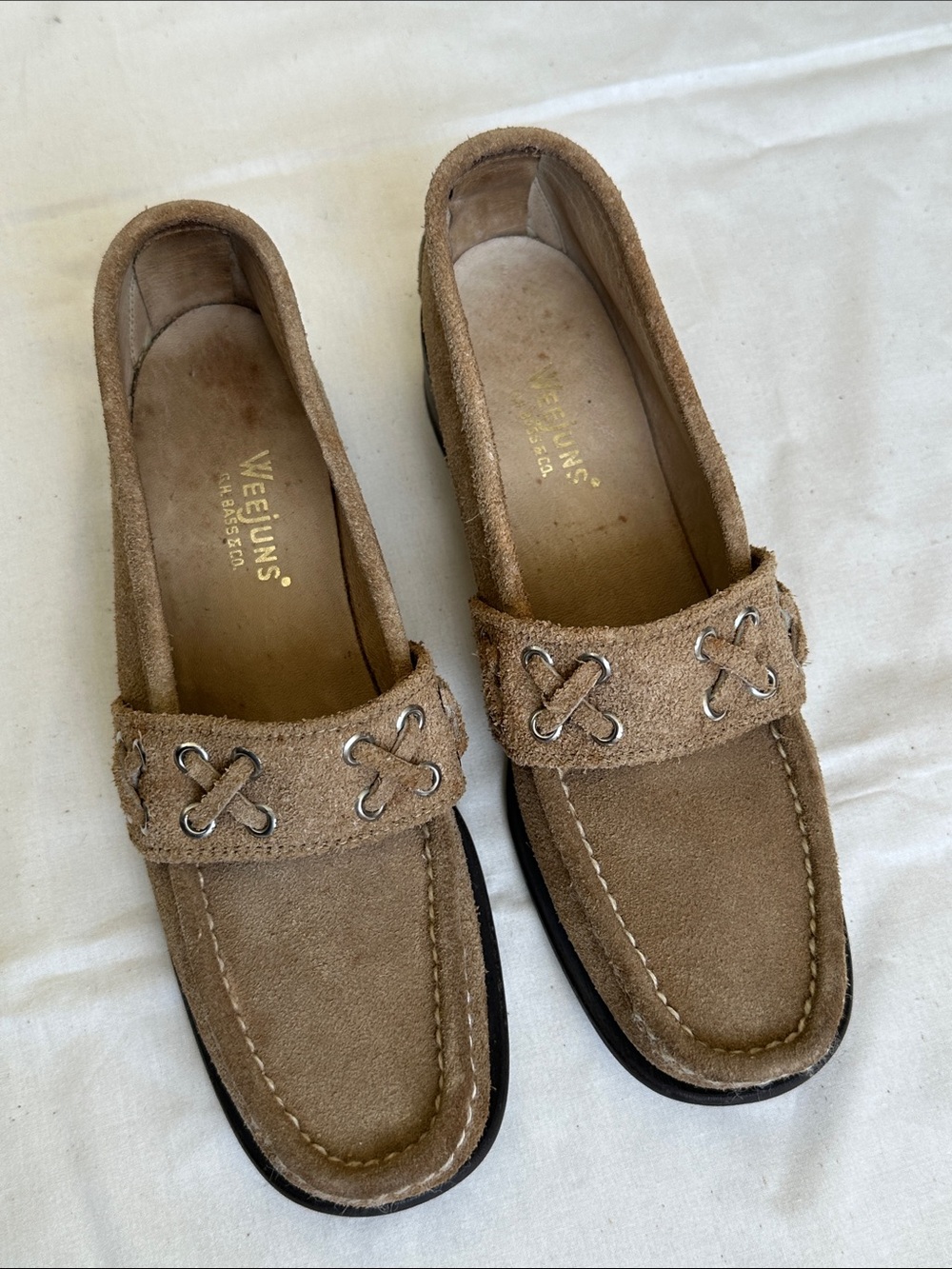 Weejuns Tan Suede Women’s Loafers